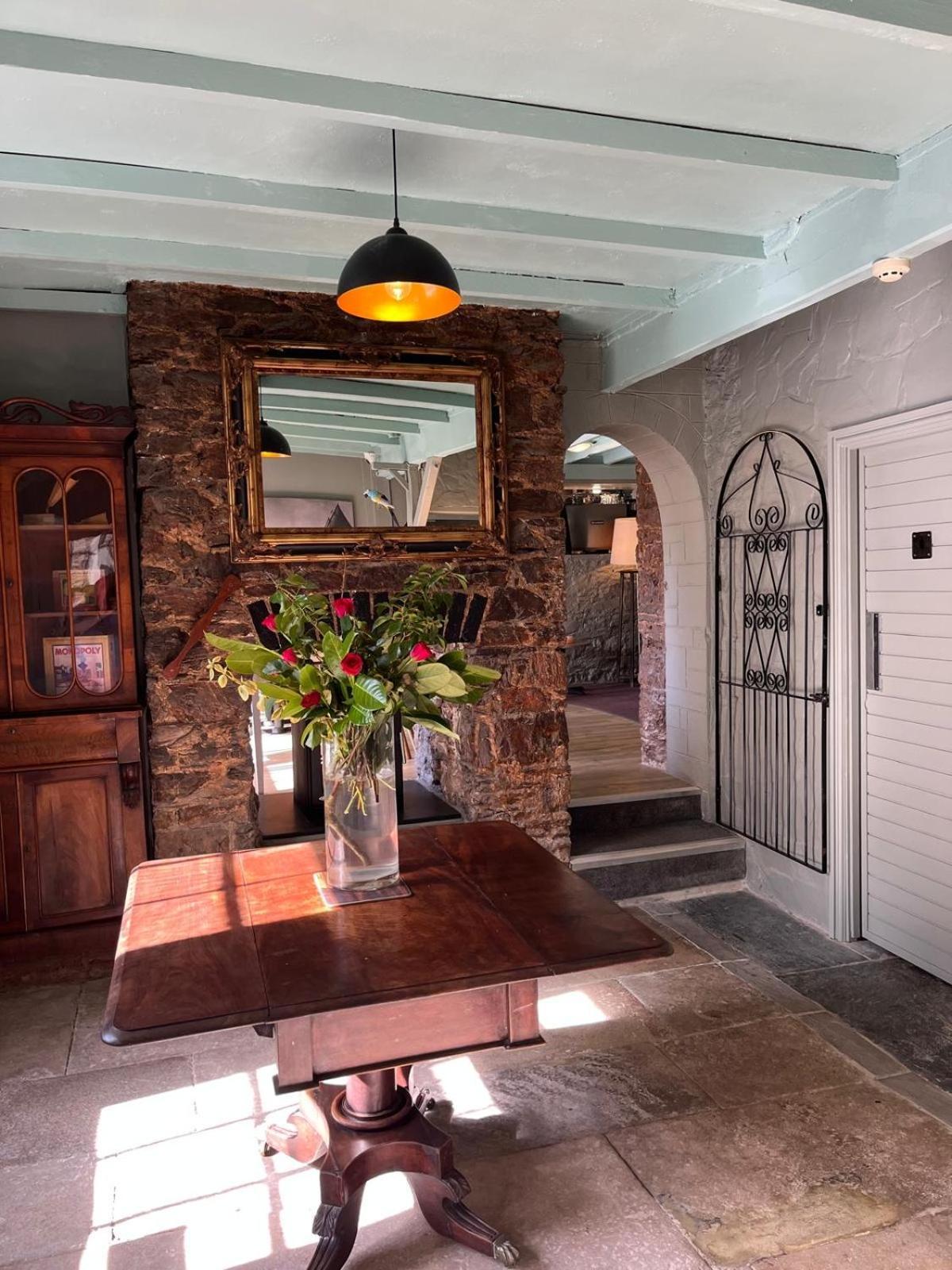 Smugglers Hotel Brixham Exterior foto